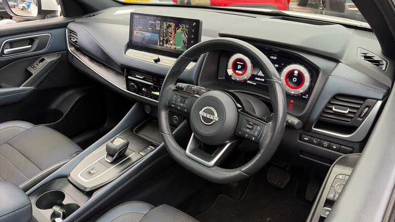 Nissan Qashqai 1.3 DiG-T MH 158 Tekna 5dr Xtronic Petrol Hatchback